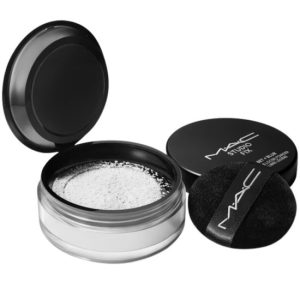 MAC Cosmetics Studio Fix Pro Set & Blur Loose Powder – 6.5g