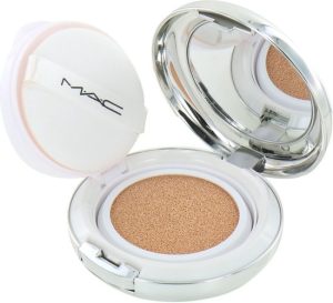 MAC Lightful C Cushion Compact – Extra Light Rose SPF 50