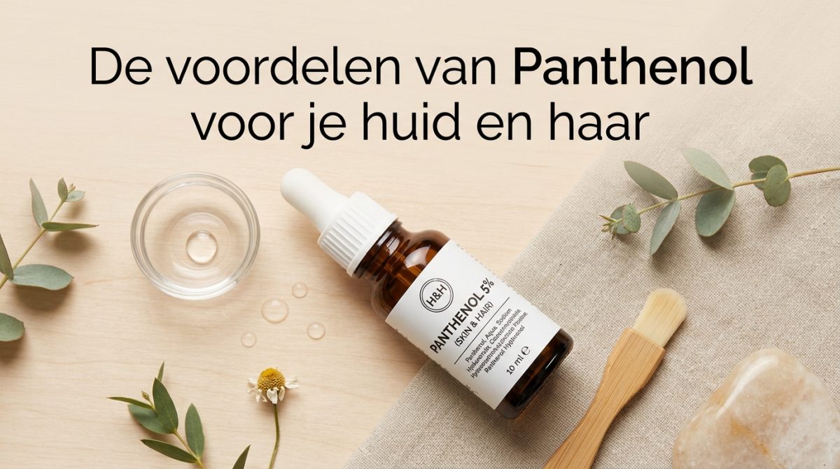 Close-up van een flesje serum met Panthenol